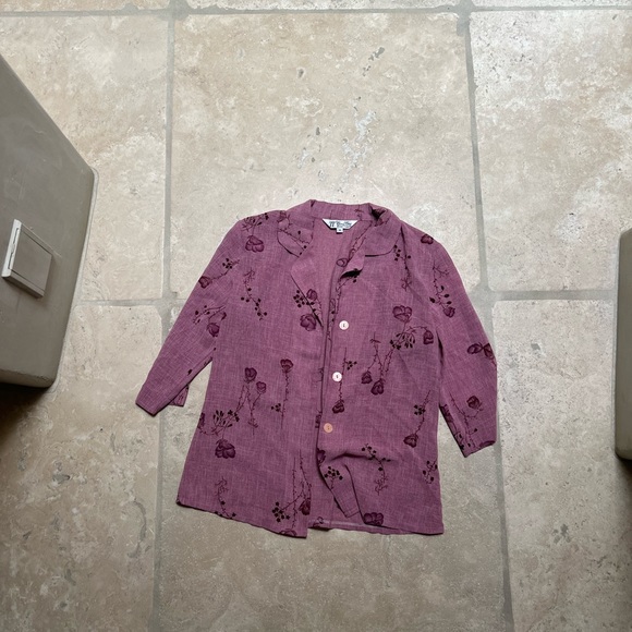 Pink blouse - Picture 2 of 4